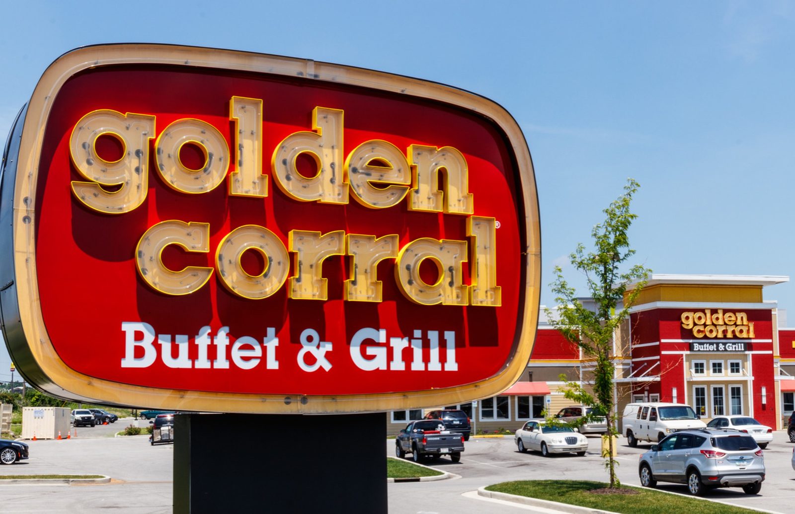 Golden Corral sign at Pinewood Crossing